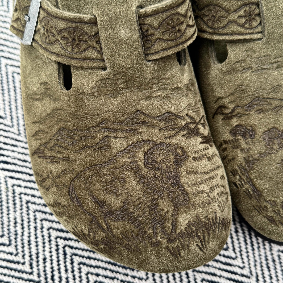 bison and cabin on thyme clogs (suede leather)