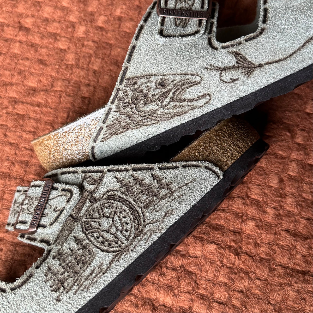 bass and trout taupe arizonas (Suede leather)