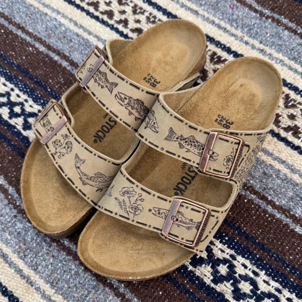 bear, moose, fish on tobacco brown arizonas (