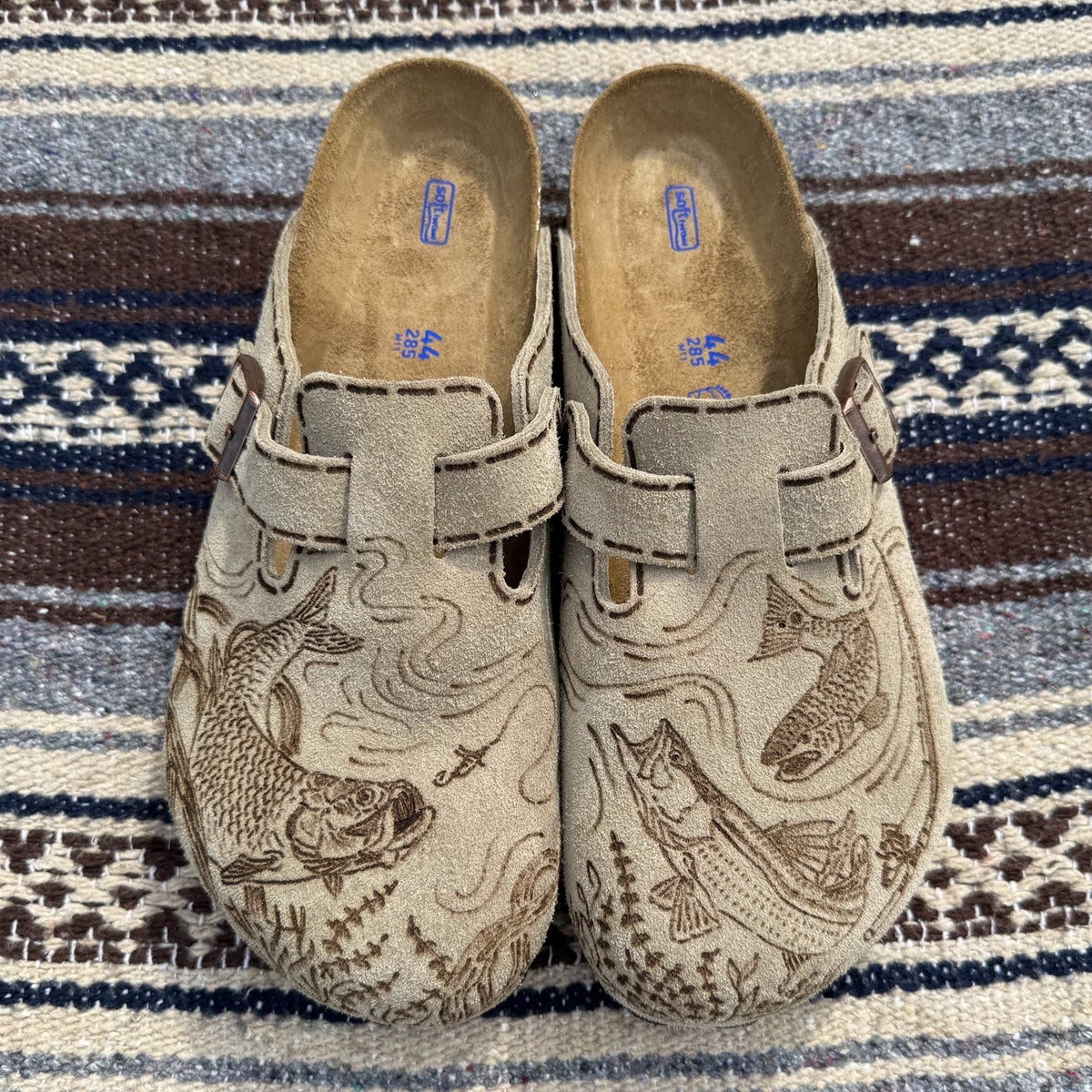snook, tarpon, redfish on taupe clogs (suede leather)